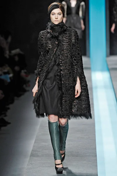 Look 29